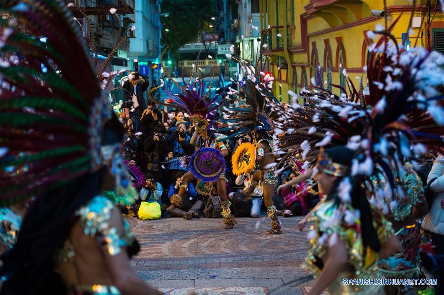 La Región Administrativa Especial (RAE) de Macao de China empezó hoy un desfile carnavalesco en celebración del decimosexto aniversario de su retorno a la patria y el décimo aniversario de la inclusión de sitios históricos en el Patrimonio de la Humanidad.