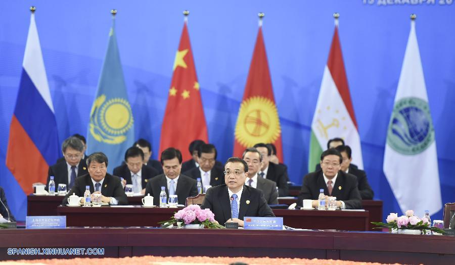 El primer ministro de China, Li Keqiang, propuso hoy martes que la Organización de Cooperación de Shanghai (OCS) establezca seis plataformas para la cooperación en áreas que incluyen la seguridad, la capacidad de producción y la conectividad.