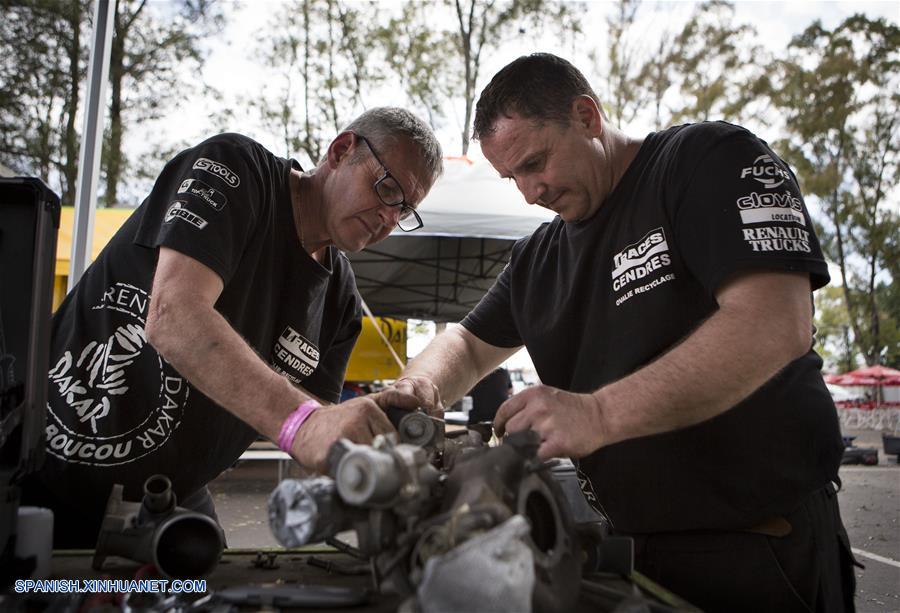 La octava edición del Rally Dakar 2016 por Sudamérica y la 38 de su historia a nivel mundial dará inicio 2 de enero en la ciudad de Buenos Aires (capital), con un recorrido de 9.000 kilómetros por Argentina y Bolivia.