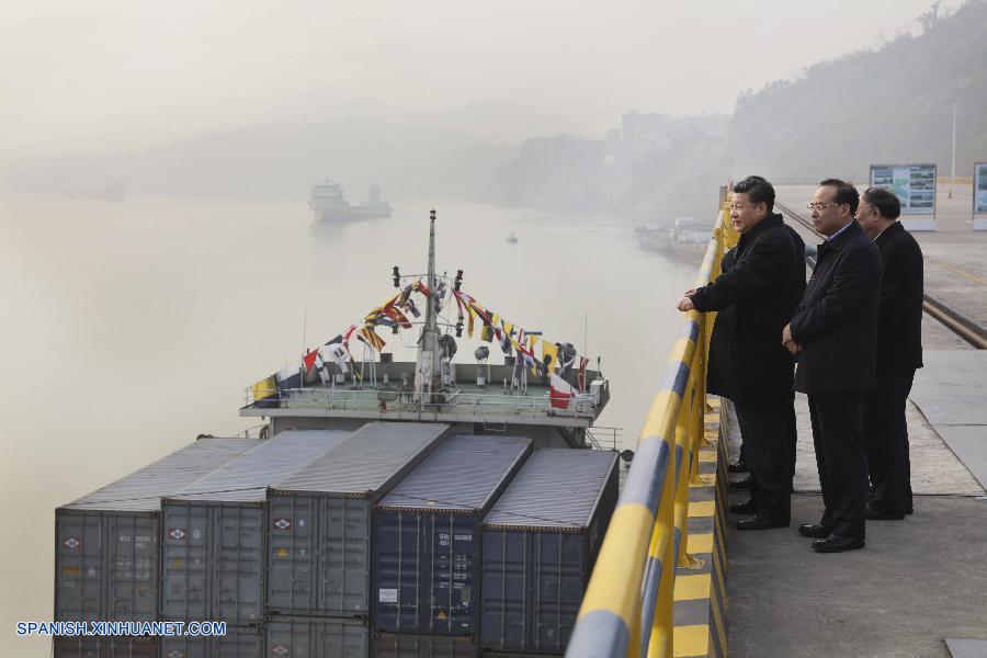 El presidente de China, Xi Jinping, ha instado a que Chongqing, municipalidad suroccidental y punto de inicio de un ferrocarril transcontinental hacia Europa, se convierta en un centro internacional de lógistica en el interior del país.
