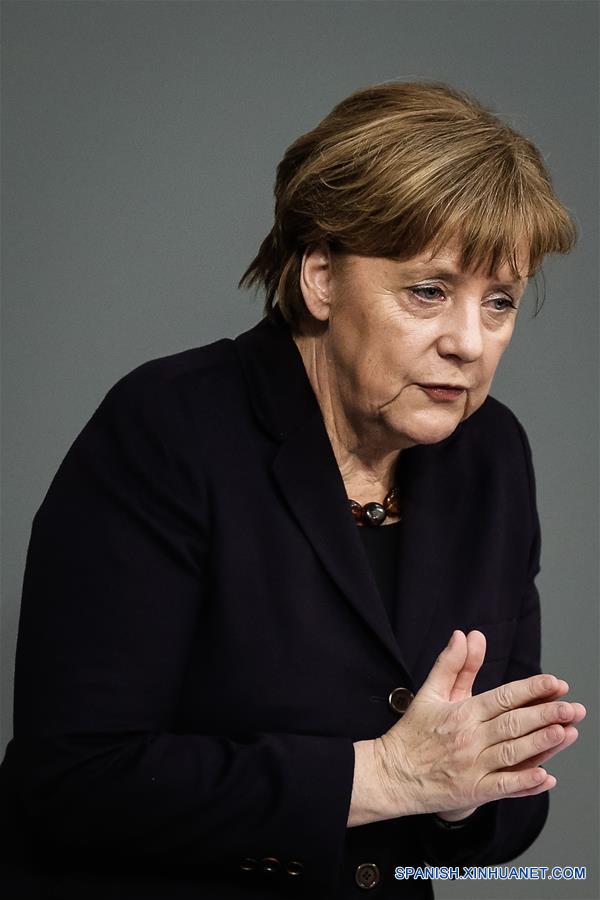 GERMANY-BERLIN-PARLIAMENT-MERKEL