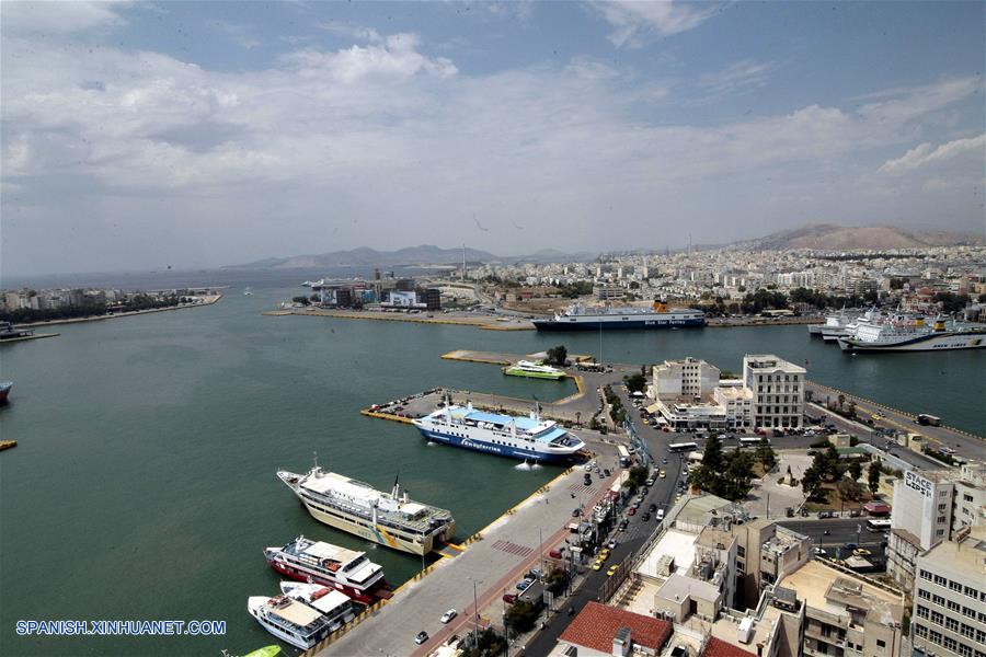 El fondo de privatización de Grecia anunció que la compañía naviera china Cosco fue declarada el inversionista preferente para la privatización del mayor puerto griego: El Pireo.
