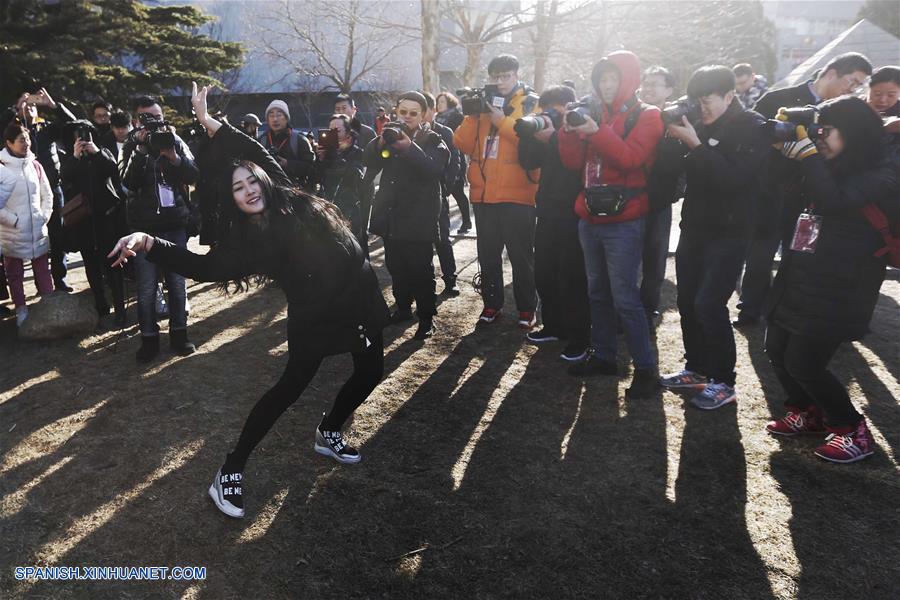 El examen de ingreso anual de las escuelas de arte de China, incluidas la Academia de Cine de Beijing, la Academia Central de Drama, y la Universidad de Comunicaci&oacute;n de China, inicia simult&aacute;neamente el lunes.