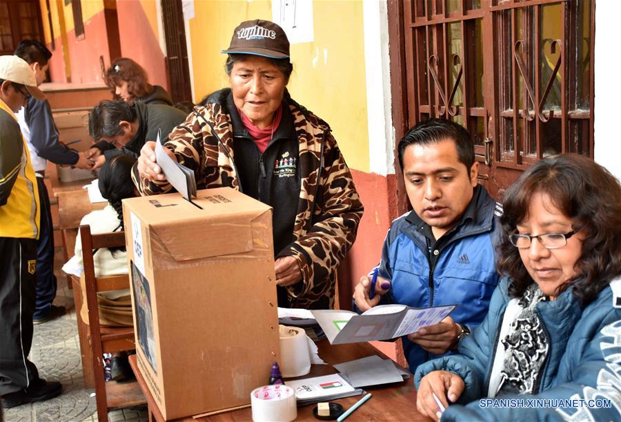BOLIVIA-LA PAZ-POLITICS-REFERENDUM
