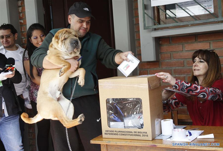 BOLIVIA-LA PAZ-POLITICS-REFERENDUM