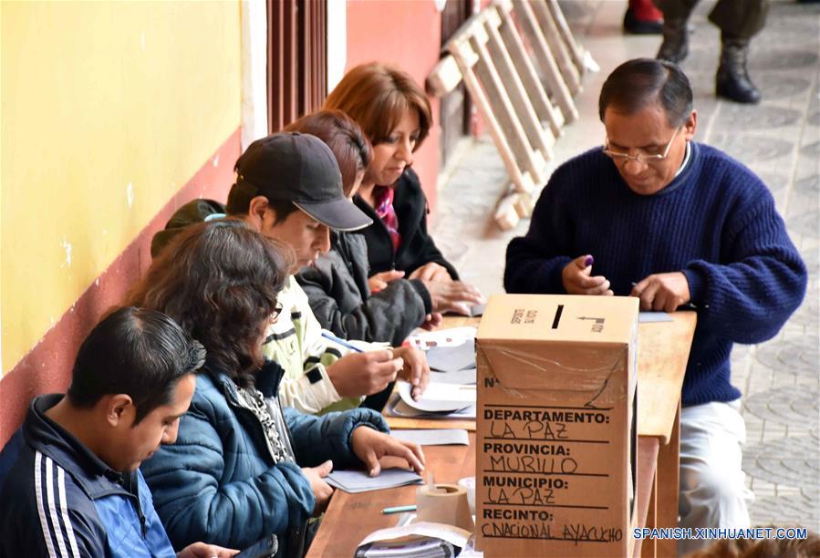 BOLIVIA-LA PAZ-POLITICS-REFERENDUM