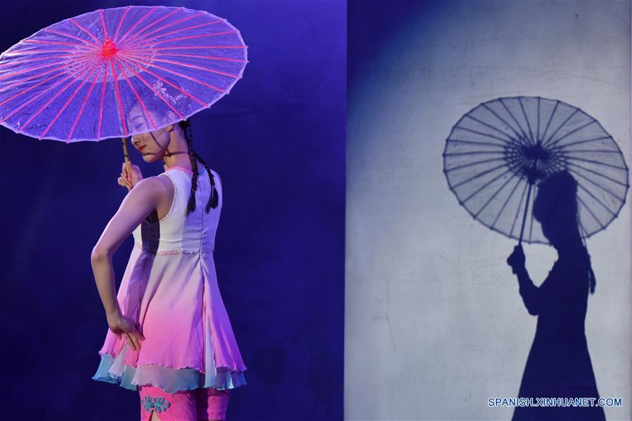 KENYA-NAIROBI-CULTURES OF CHINA FESTIVAL OF SPRING-PERFORMANCE