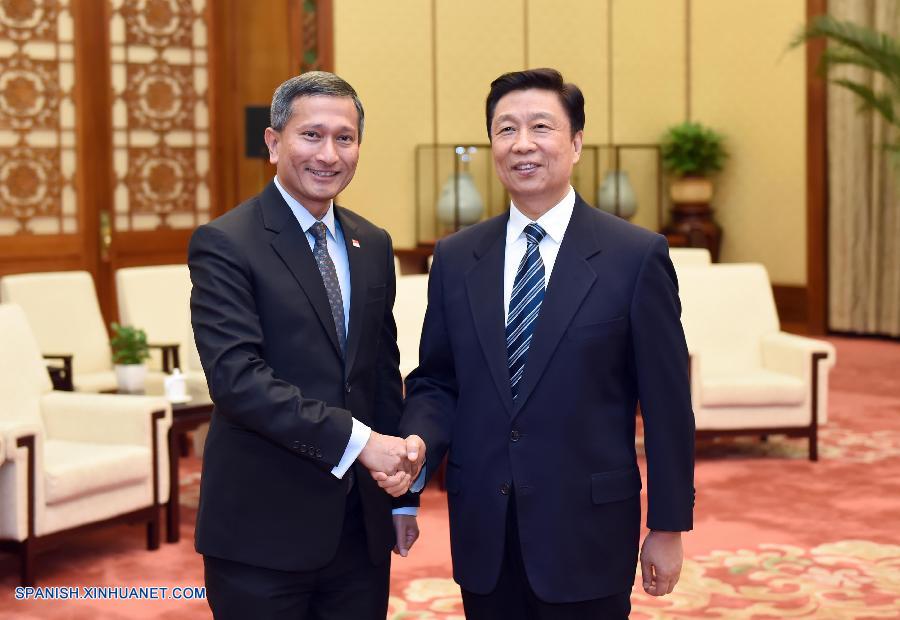 El vicepresidente de China, Li Yuanchao, se reunió hoy lunes con el ministro del Exterior de Singapur, Vivian Balakrishnan, que se encuentra de visita en China, y prometió mejorar las relaciones bilaterales.