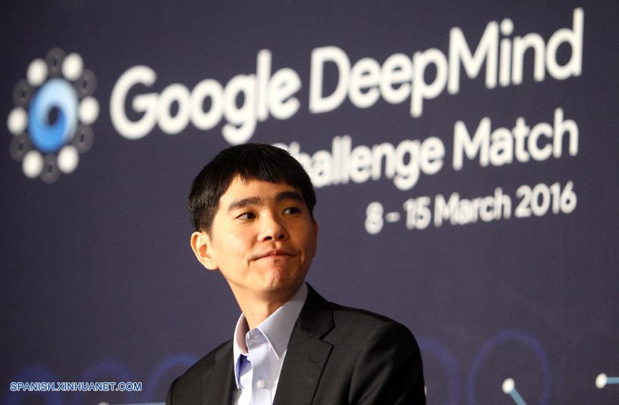 El programa informático de Google AlphaGo derrotó hoy por segunda vez al surcoreano Lee Sedol, el campeón mundial humano de Go, un antiguo juego de mesa de China, para tomar la delantera por 2-0 en la histórica partida a cinco juegos.