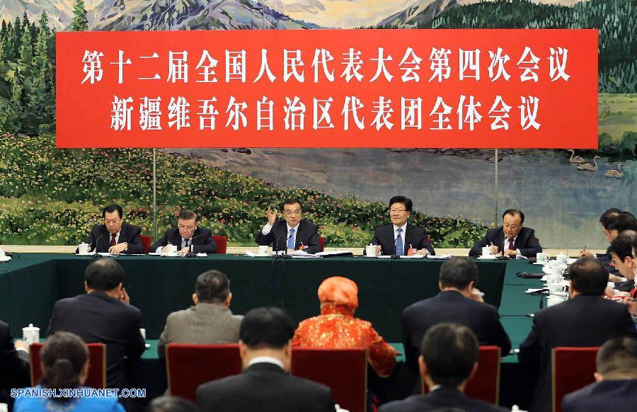 El primer ministro de China, Li Keqiang, instó hoy a que se hagan los máximos esfuerzos para mantener la unidad étnica y la estabilidad de largo plazo a través del desarrollo en Xinjiang.