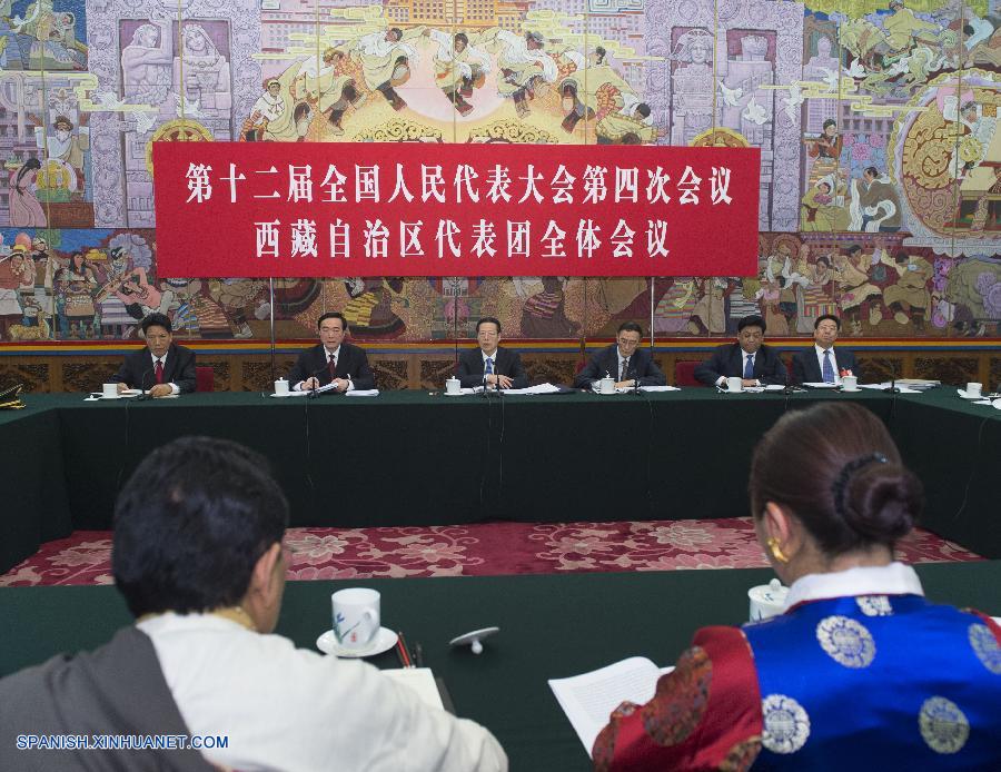 En una deliberación con los legisladores de la región autónoma del Tíbet, el viceprimer ministro Zhang Gaoli subrayó los principios importantes como gobernar el Tíbet de acuerdo con la ley y esforzarse por volver más próspera a la población y que la región crezca a través del desarrollo de largo plazo.