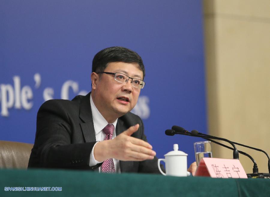 El ministro de Protección Ambiental de China, Chen Jining, señaló hoy viernes que el país está promoviendo el uso limpio del carbón para controlar la contaminación del aire.