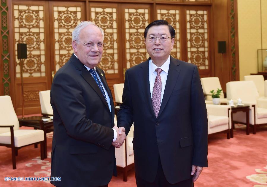 El máximo legislador de China, Zhang Dejiang, se reunió con Schneider-Ammann.