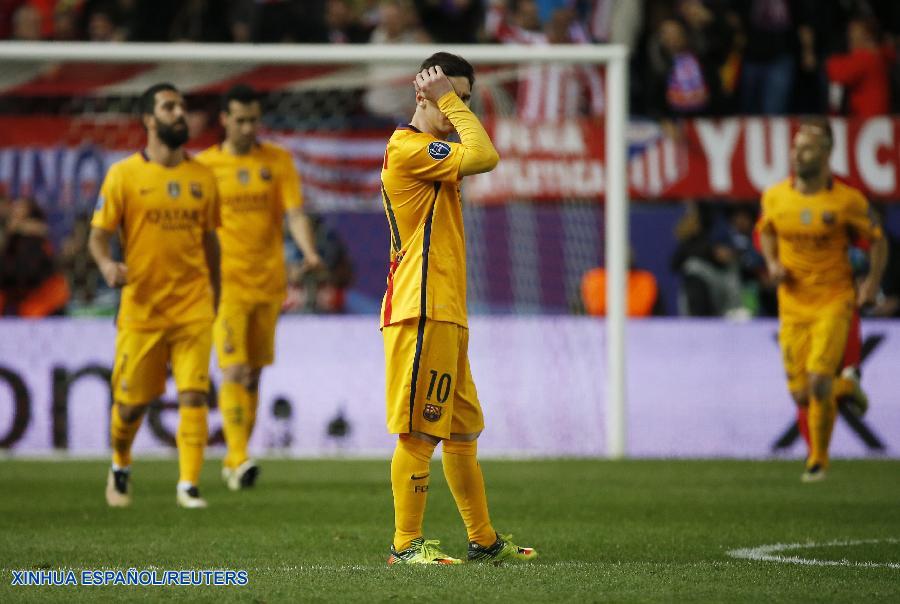 El club español de fútbol Barcelona, actual campeón de la 'Champions', fue eliminado hoy de esta competencia al perder 2-0 ante el Atlético de Madrid en el partido de vuelta de cuartos de final del torneo.