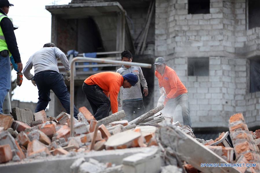 ECUADOR-QUITO-ENVIRONMENT-EARTHQUAKE