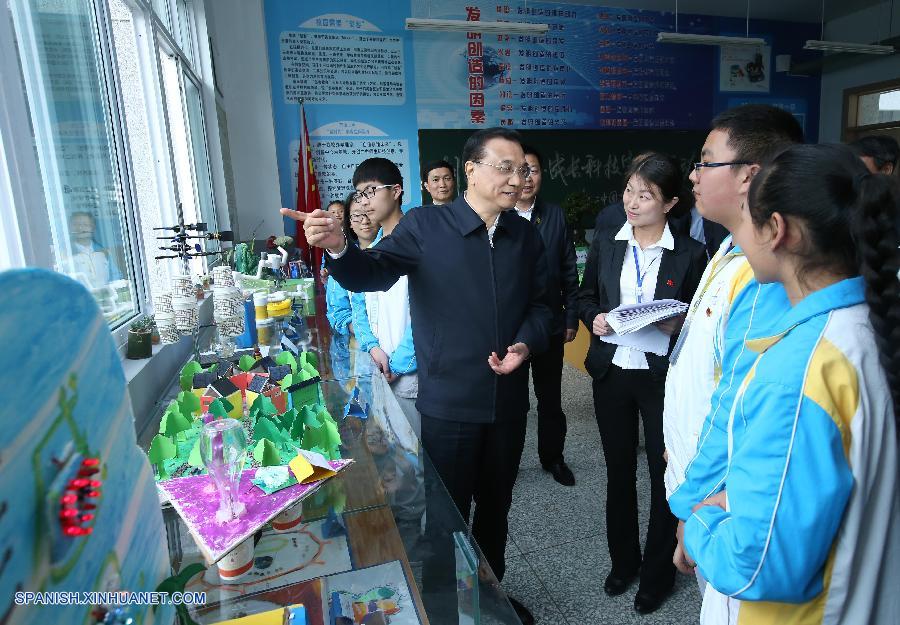 Al observar las calles reconstruidas y las casas nuevas en el distrito de Lushan, el epicentro de un fuerte sismo ocurrido en 2013 en la provincia suroccidental china de Sichuan, el primer ministro chino, Li Keqiang, dijo sentirse profundamente aliviado.