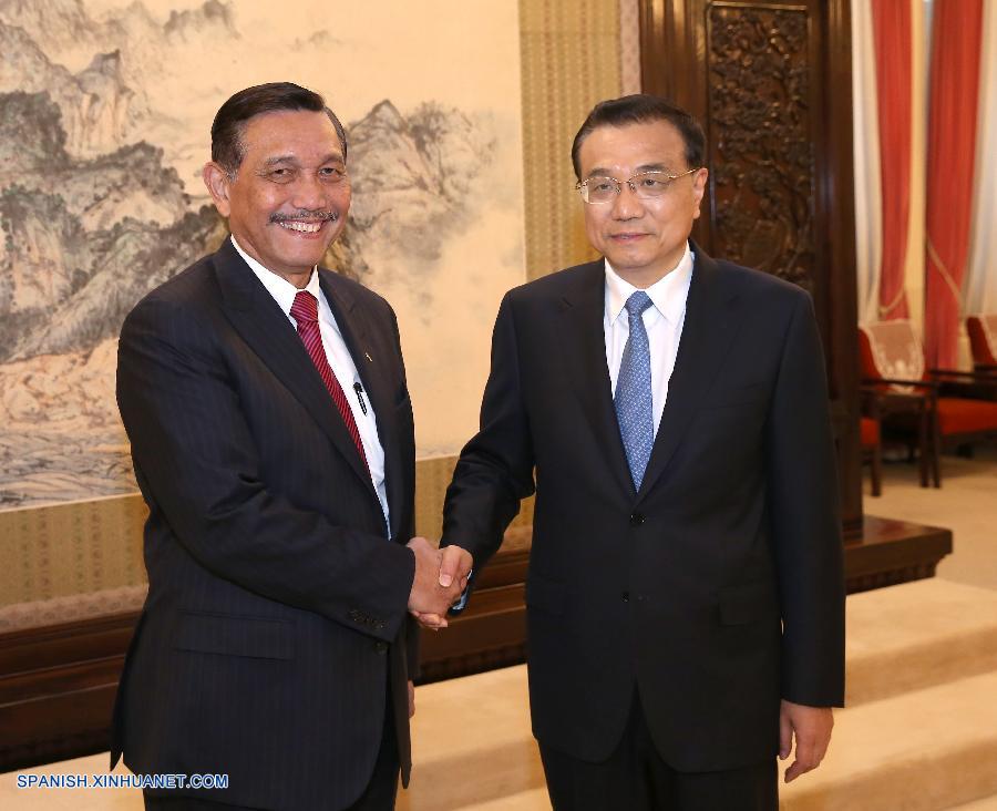 El primer ministro de China, Li Keqiang, prometió hoy impulsar la cooperación con Indonesia en las áreas de política y seguridad.