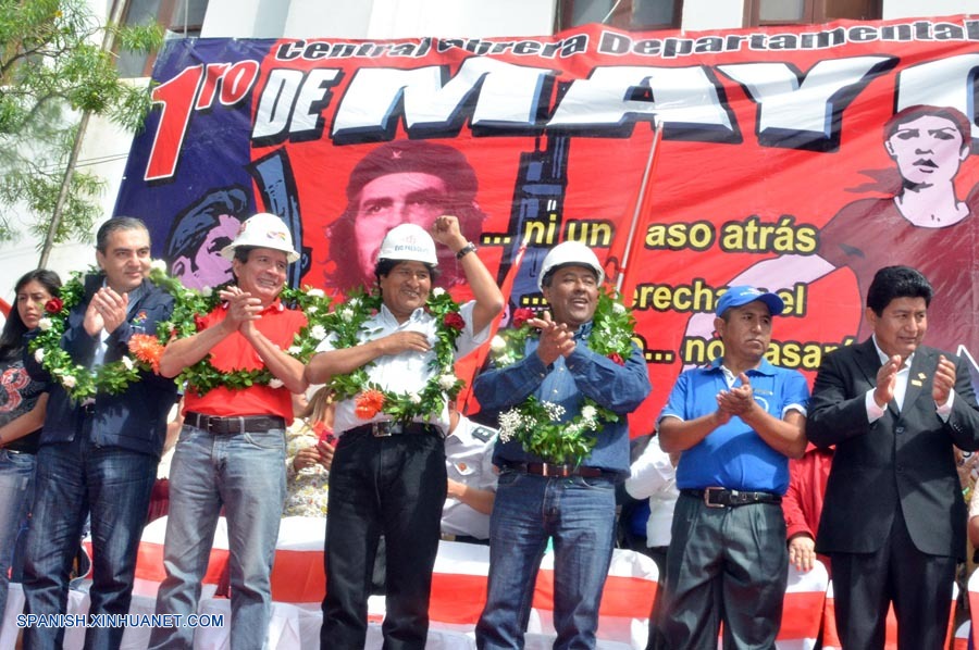 Bolivia: Marcha para conmemorar el Día Internacional del Trabajo encabezada por el presidente boliviano en Santa Cruz
