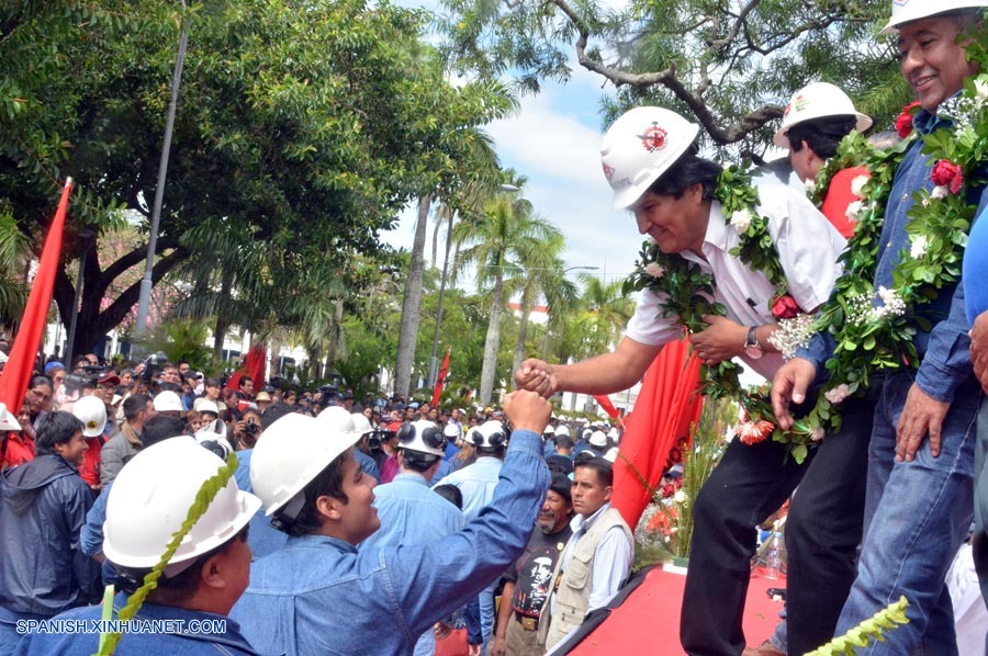 Bolivia: Marcha para conmemorar el Día Internacional del Trabajo encabezada por el presidente boliviano en Santa Cruz