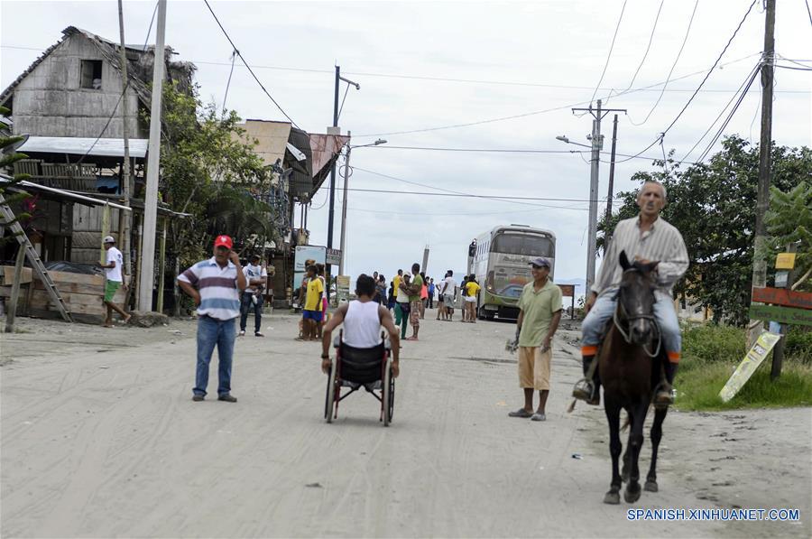 (10)ECUADOR-MOMPICHE-MEDIO AMBIENTE-SISMO