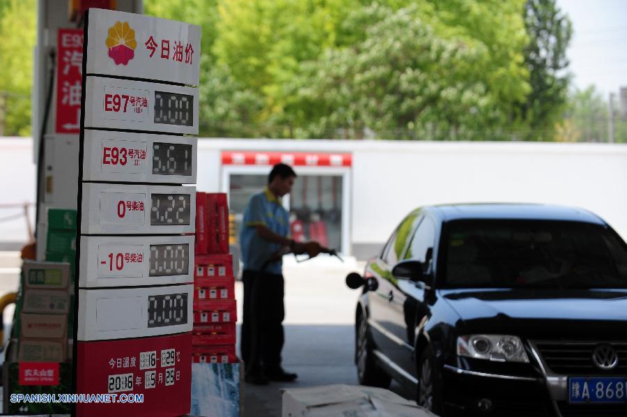 China elevará los precios al por menor de los combustibles a partir de mañana jueves para adaptarse al calentamiento del mercado global, anunció hoy miércoles la Comisión Nacional de Desarrollo y Reforma (CNDR), máximo planificador económico del país.