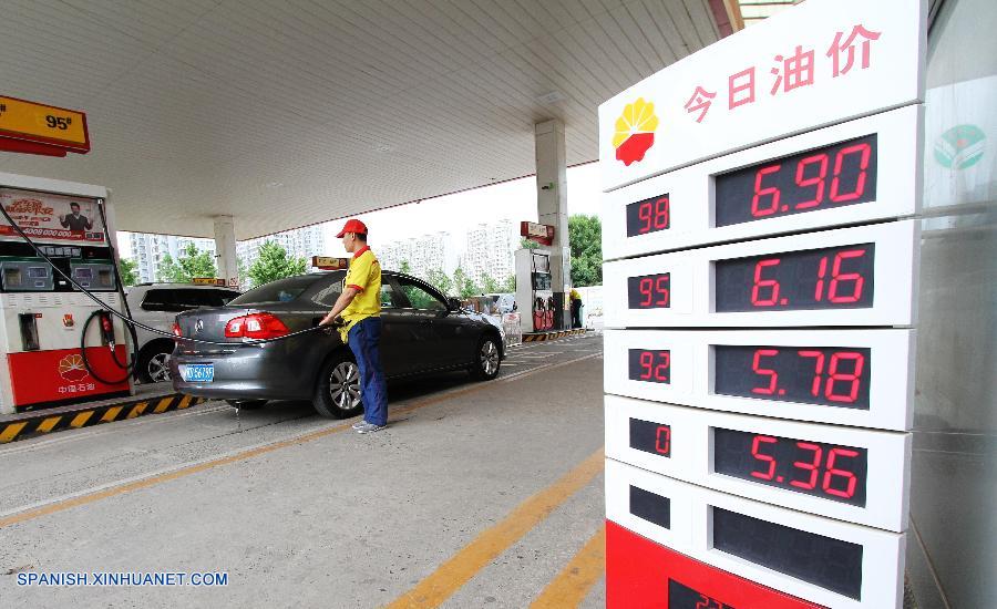 China elevará los precios al por menor de los combustibles a partir de mañana jueves para adaptarse al calentamiento del mercado global, anunció hoy miércoles la Comisión Nacional de Desarrollo y Reforma (CNDR), máximo planificador económico del país.