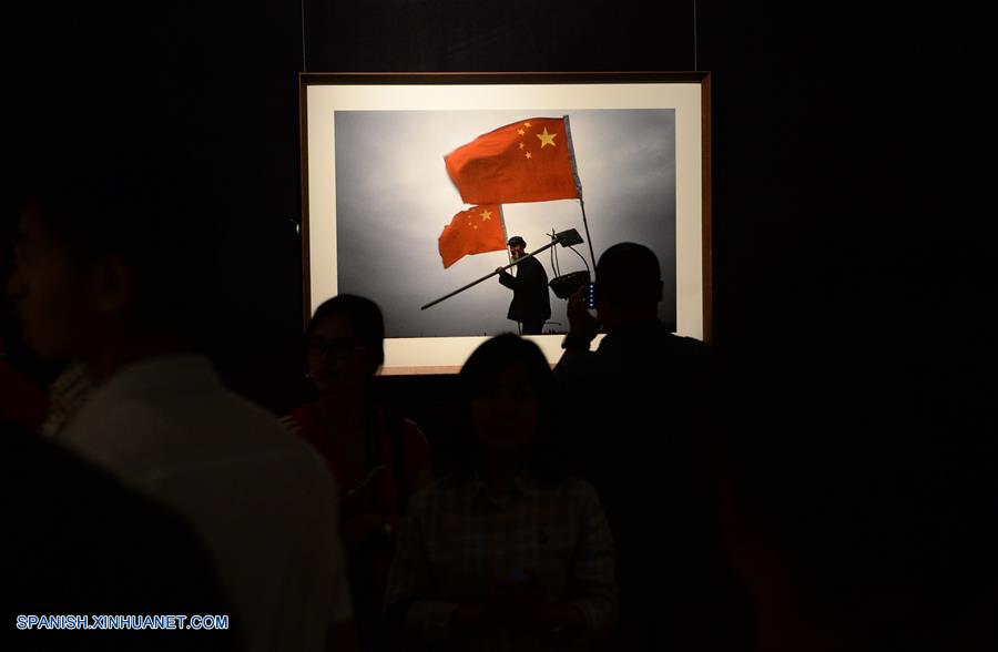 Las 738 obras destacadas, seleccionadas de 110,000 trabajajos de 88 países y regiones, se exhibieron durante el Festival Internacional de Arte Fotográfico de China, el cual se llevará a cabo hasta el 2 de junio.
