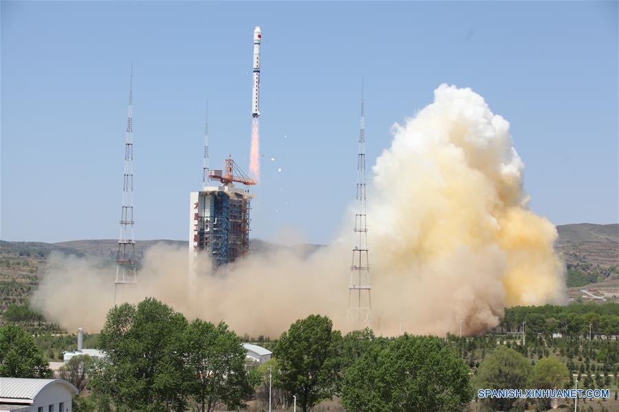 （科技）我国成功发射资源三号02星　搭载发射2颗乌拉圭NewSat小卫星