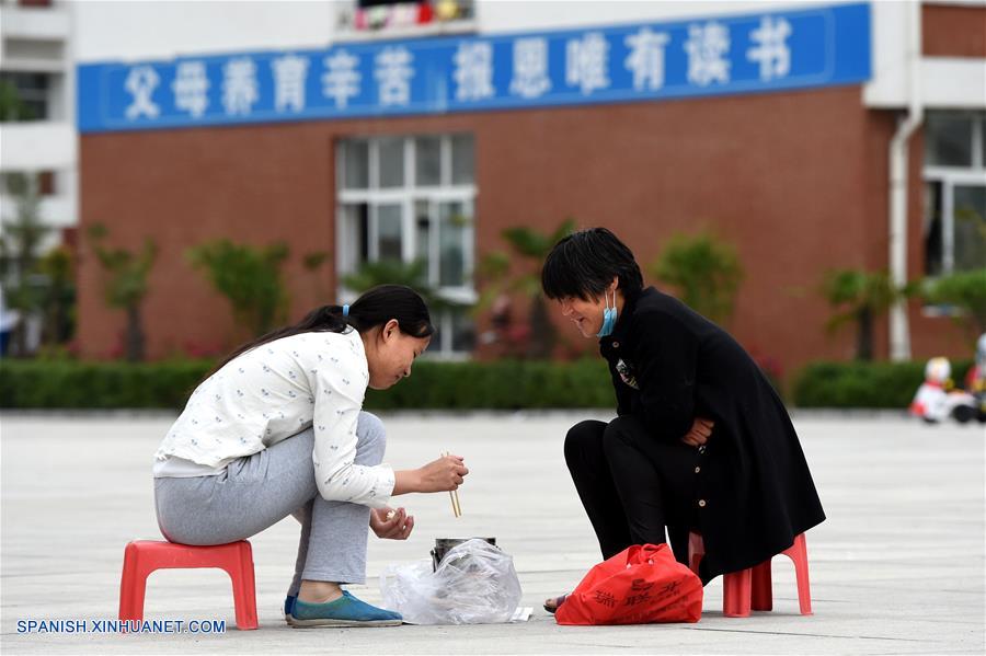 El Ministerio de Educaci&oacute;n de China inst&oacute; a las autoridades locales a prepararse para el pr&oacute;ximo examen de entrada a la universidad, conocido como el 'gaokao' la pr&oacute;xima semana.