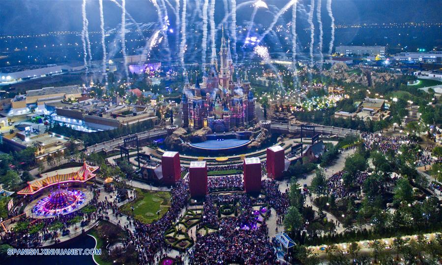 El Disneylandia de Shanghai comenz&oacute; el lunes el conteo de 10 d&iacute;as para su apertura oficial que se llevara a cabo el 16 de junio.