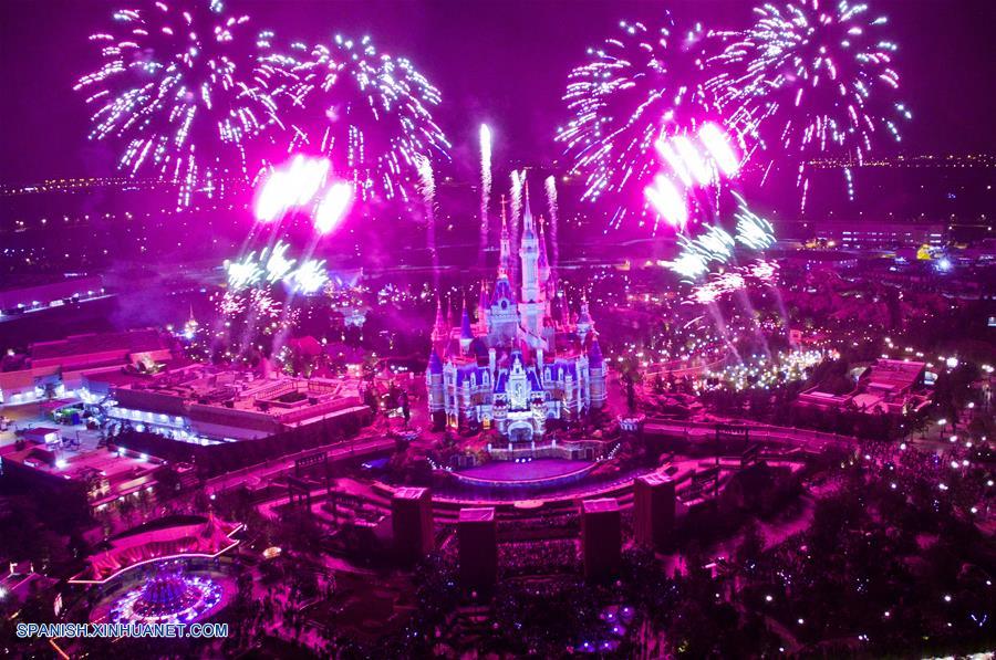 El Disneylandia de Shanghai comenz&oacute; el lunes el conteo de 10 d&iacute;as para su apertura oficial que se llevara a cabo el 16 de junio.