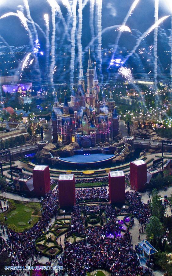 El Disneylandia de Shanghai comenz&oacute; el lunes el conteo de 10 d&iacute;as para su apertura oficial que se llevara a cabo el 16 de junio.