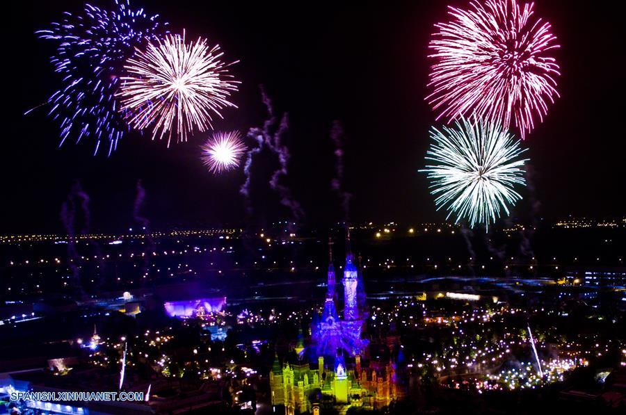 El Disneylandia de Shanghai comenz&oacute; el lunes el conteo de 10 d&iacute;as para su apertura oficial que se llevara a cabo el 16 de junio.
