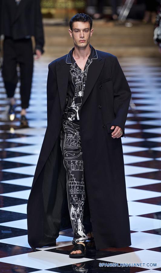 (12)ITALIA-MILAN-MODA-SEMANA MODA 