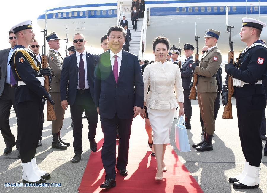 El presidente chino, Xi Jinping, inició el domingo su visita de Estado a Polonia y celebró conversaciones con su homólogo polaco, Andrzej Duda, cuando los dos países buscan conjuntamente la cooperación bajo la iniciativa china de la Franja y la Ruta.