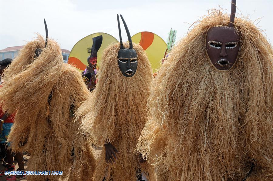 El carnaval que comenzó el viernes organizará eventos coloridos incluyendo fiestas de playa, recitales de poemas, pintura en vivo y actuaciones de bandas.