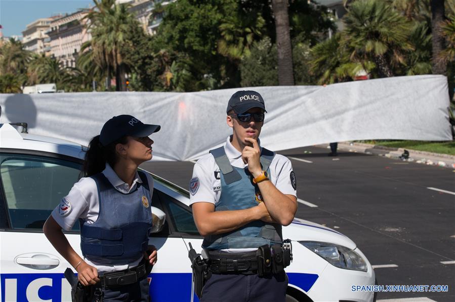 (11)FRANCIA-NIZA-SEGURIDAD-VIOLENCIA 