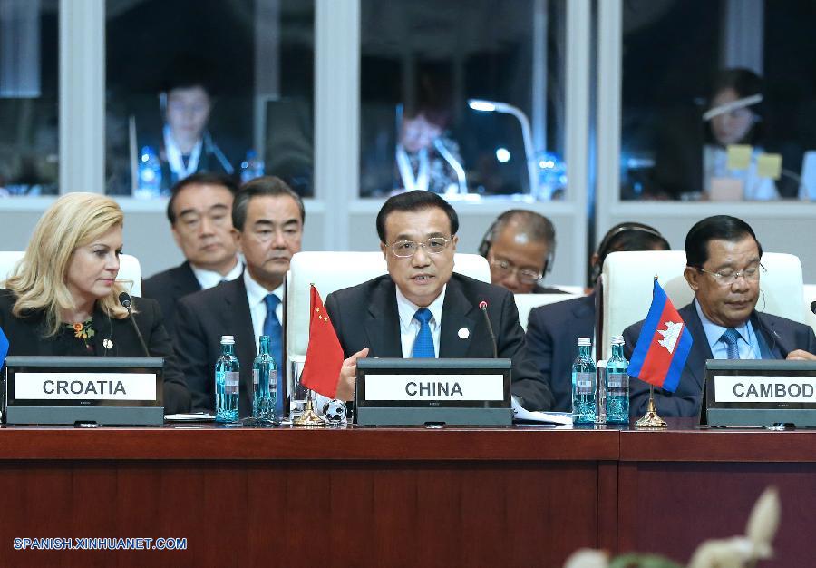 El primer ministro de China, Li Keqiang, condenó hoy un ataque terrorista ocurrido en la ciudad francesa de Niza y pidió reforzar la cooperación económica y comercial entre los países regionales durante la XI Reunión Asia-Europea (ASEM, por sus siglas en inglés) en la capital de Mongolia.