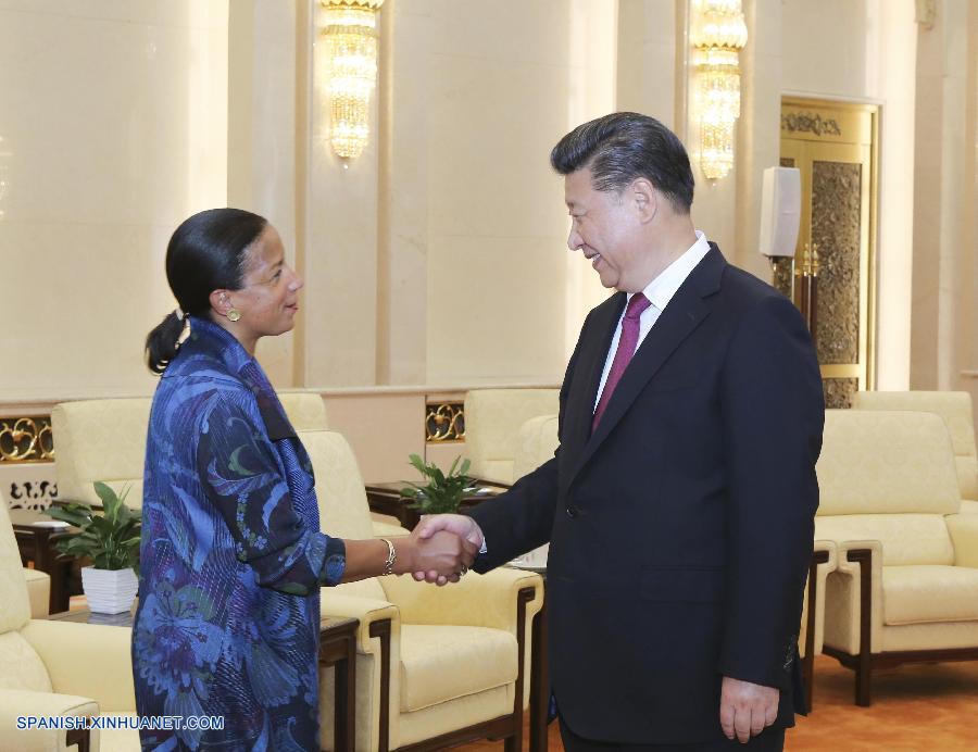 El presidente de China, Xi Jinping, pidió hoy lunes a China y a los Estados Unidos que gestionen de manera efectiva sus diferencias y respeten sus intereses fundamentales respectivos.