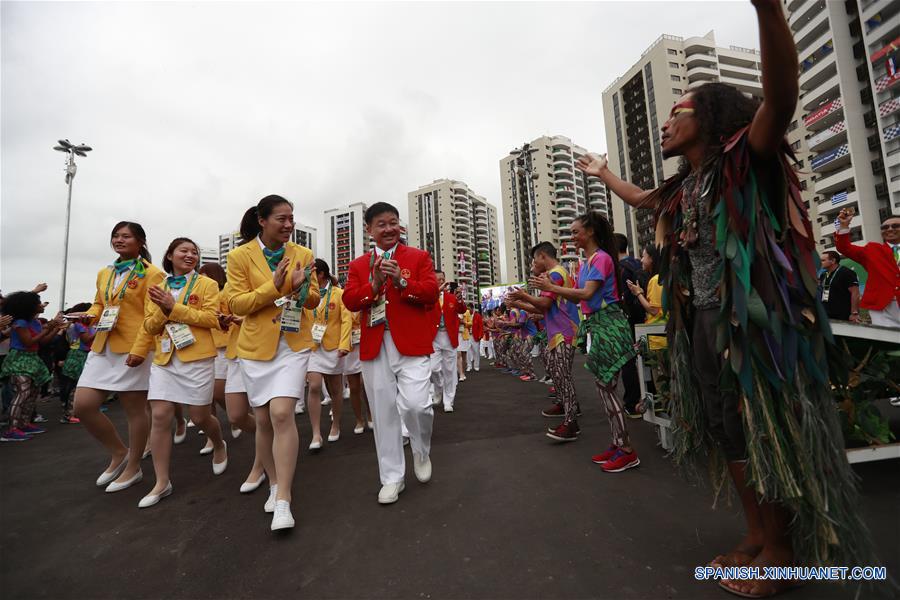 （里约奥运会）（9）中国代表团举行升旗仪式