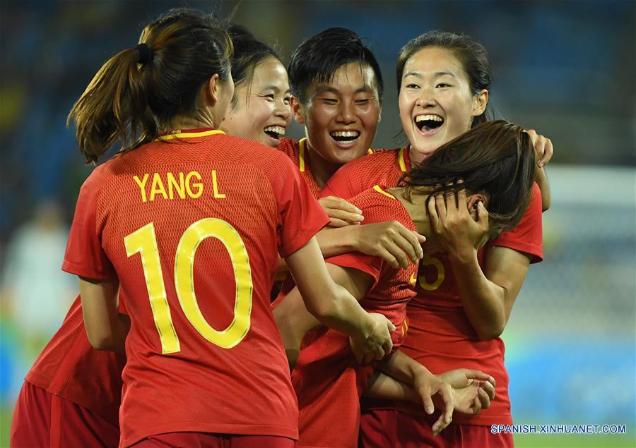 （里约奥运会）（1）足球——女足小组赛：中国胜南非