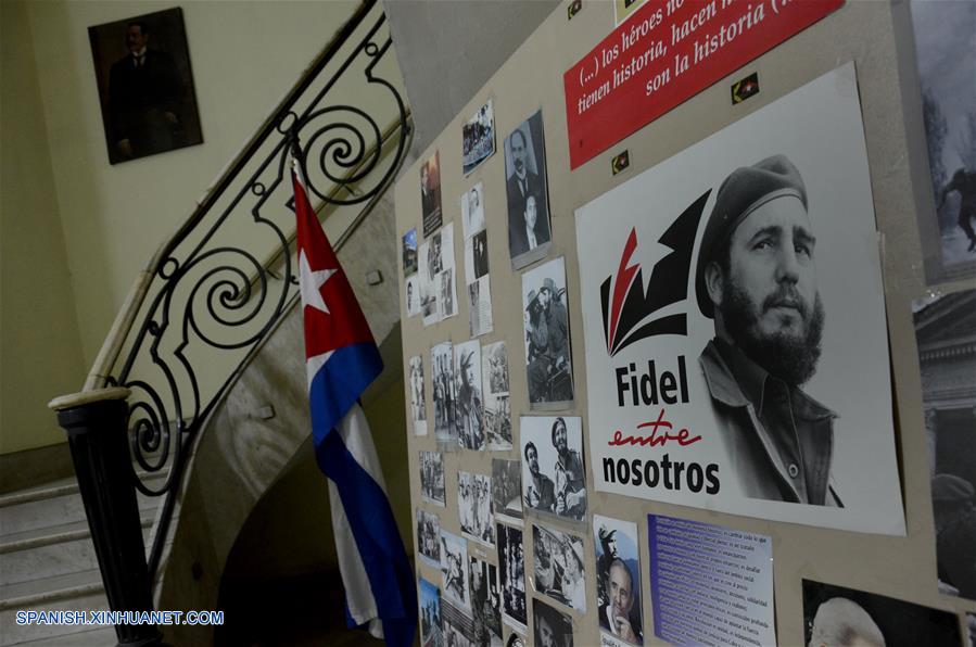 (26)CUBA-HABANA-POLITICA-FIDEL CASTRO-SERIE