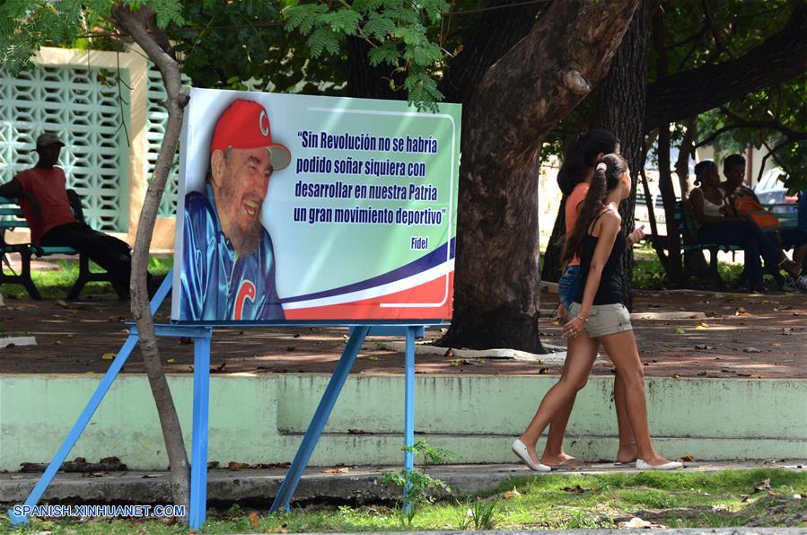 (31)CUBA-HABANA-POLITICA-FIDEL CASTRO-SERIE