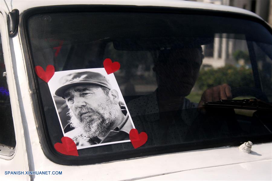 (32)CUBA-HABANA-POLITICA-FIDEL CASTRO-SERIE