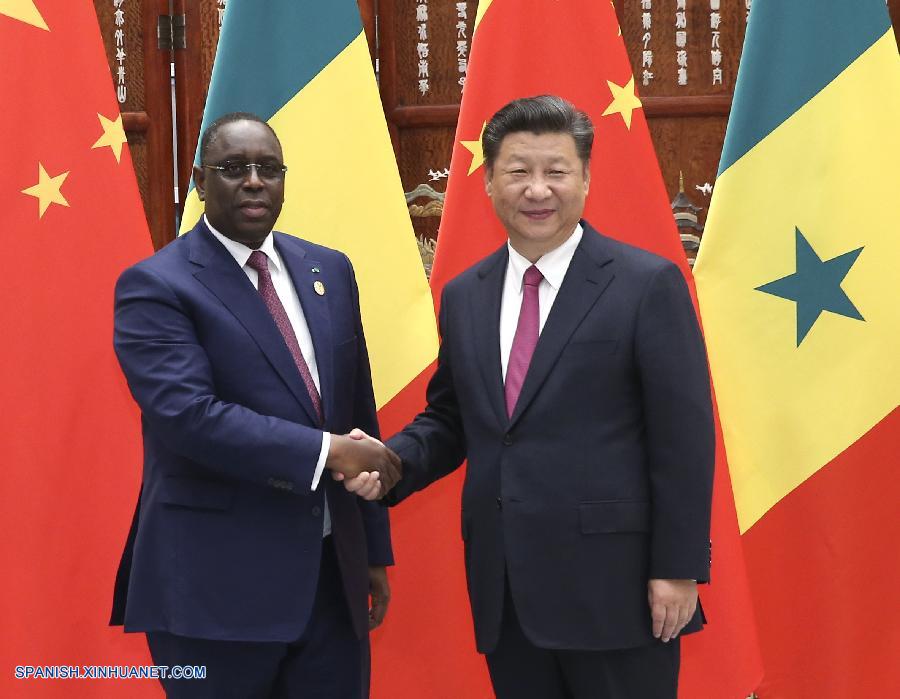 China trabajará con Senegal para elevar las relaciones bilaterales a una asociación estratégica integral, manifestó hoy el presidente de China, Xi Jinping, durante una reunión con su homólogo de Senegal, Macky Sall.