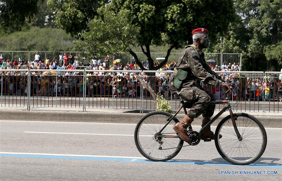(34)BRASIL-RIO DE JANEIRO-SOCIEDAD-CONMEMORACION