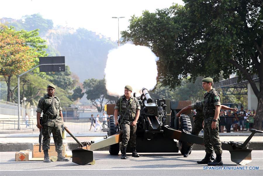 (36)BRASIL-RIO DE JANEIRO-SOCIEDAD-CONMEMORACION