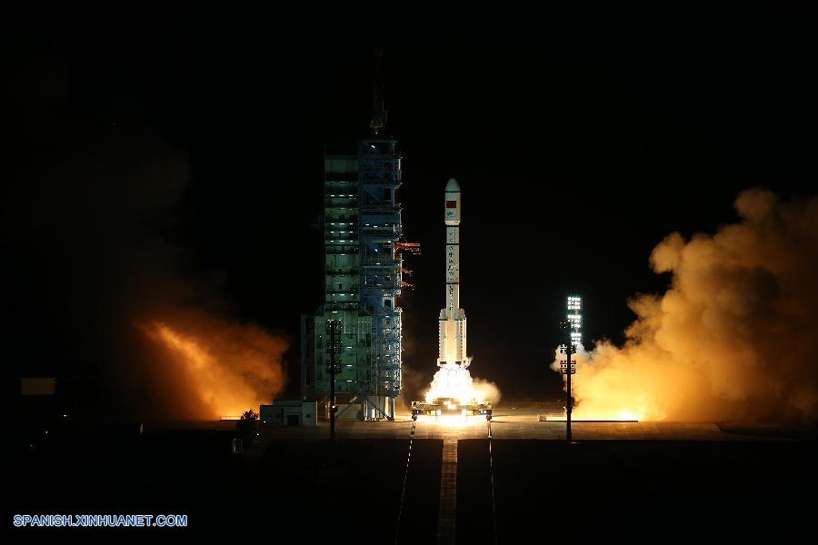 China lanzó hoy al espacio al laboratorio espacial Tiangong-2, como un preparativo para una estación espacial permanente que China planea construir alrededor del 2022.