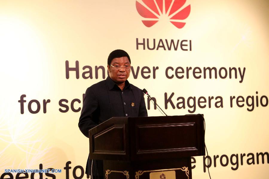 El gigante tecnológico chino Huawei anunció hoy que en 2017 concederá diez becas para estudiantes de Tanzania a fin de apoyar el desarrollo de las tecnologías de la información y la comunicación (TIC) en Tanzania.