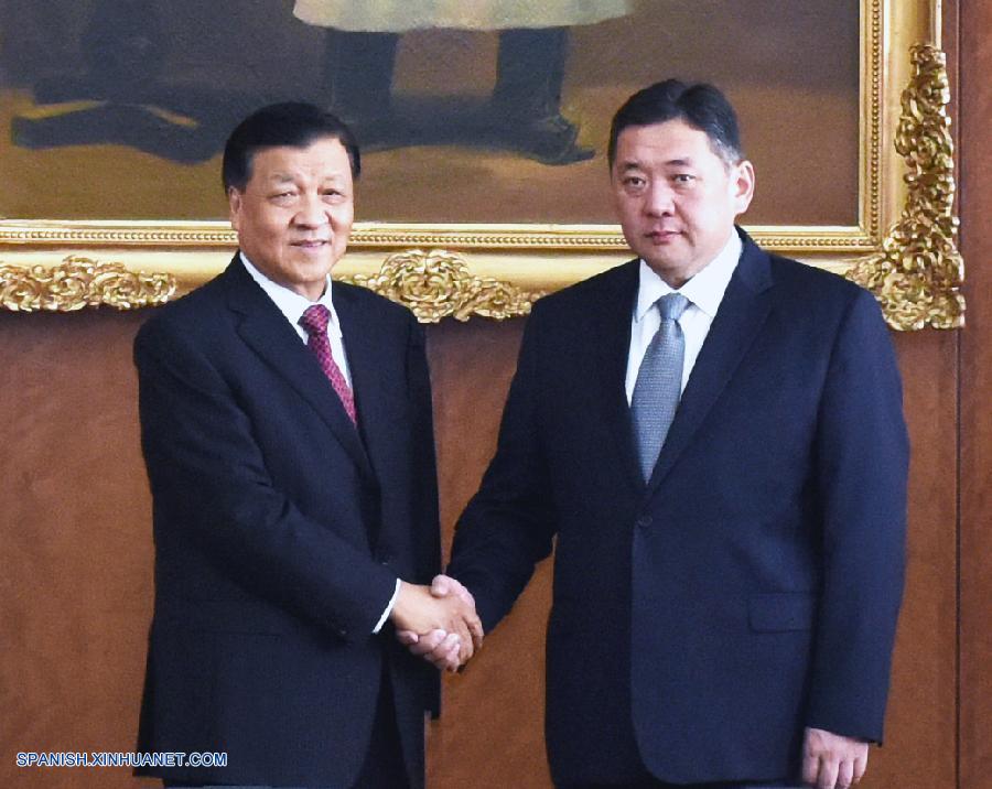 Liu Yunshan, miembro del Comité Permanente del Buró Político del Comité Central del Partido Comunista de China (PCCh), se comprometió hoy en una reunión en Ulán Bator con el presidente del Partido del Pueblo Mongol (PPM), Miyegombo Enkhbold, a mejorar la confianza mutua e impulsar las relaciones bilaterales.